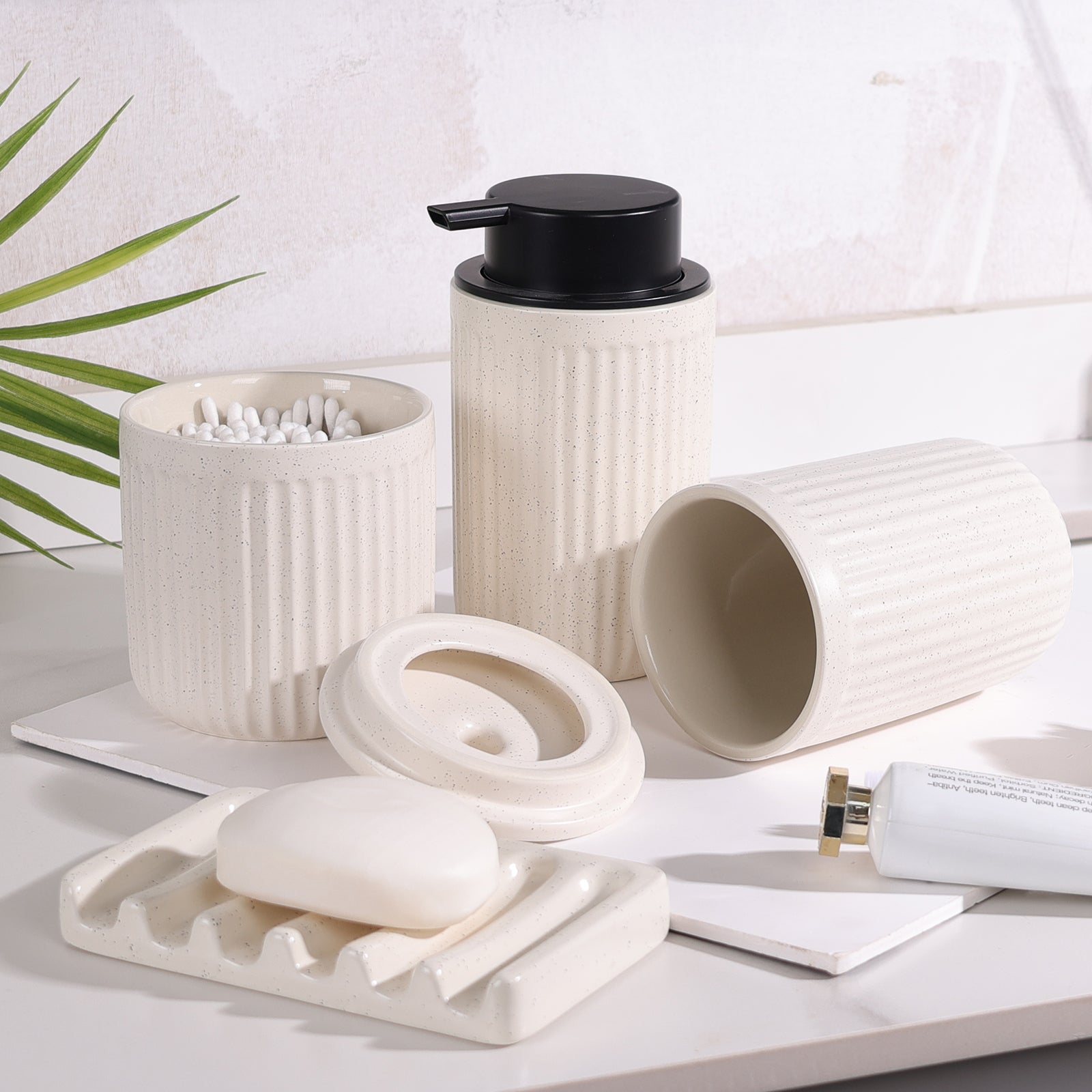 Pockmark 4-Piece Liquid Bathroom Set Sustainable Ceramic